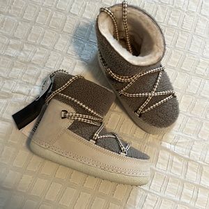 New! Inuikii boots